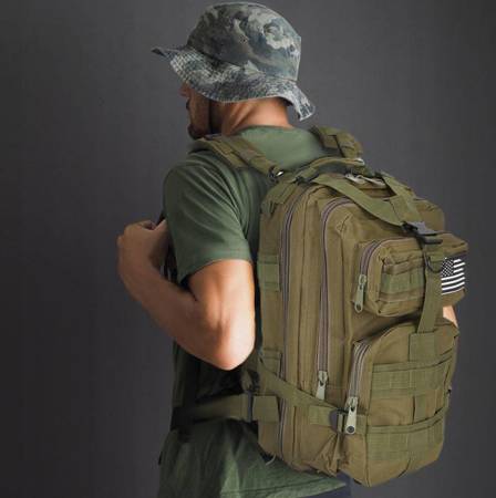 35 L-es ergonomikus khaki színű katonai hátizsák amerikai zászlós felvarróval (BB8920) 1