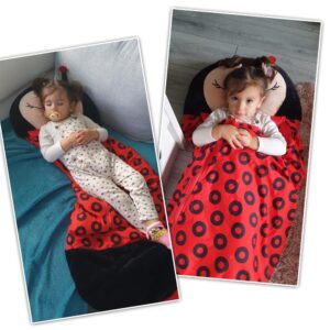 Pihe-puha plüssállattá alakítható hálózsák gyerekeknek - vidám katicabogár alakú, kompakt, összecsukható hálózsák (BBJ) - Image 2