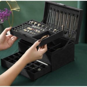 Óriási ékszertartó doboz – fülbevalókhoz, nyakláncokhoz, gyűrűkhöz, fekete színben (WNDR22262) - Image 9