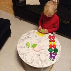 Tépőzáras vágható 23 darabos játék gyümölcs és zöldségkosár kiegészítő készlet (WNDR22576) - Image 8