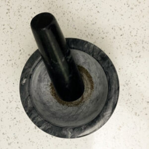 Természetes márvány mozsár törővel – tartós, higiénikus, stílusos (WNDR24576) - Image 4