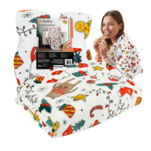 Ruhhy karácsonyi flanel ágytakaró –  vidám ünnepi dekoráció mintás, puha meleg pléd 130x170 cm (WNDR26608) - Image 1