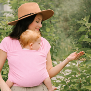 Ergonomikus babahordozó újszülötteknek – állítható, kéz nélküli használat, rózsaszín (BBM) - Image 4